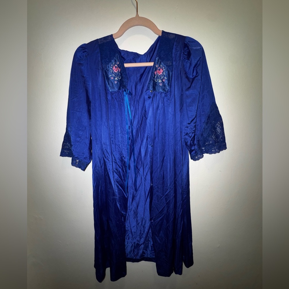 Vintage - Matching Set! Blue & Pink Floral Embroidered Nightgown & Robe